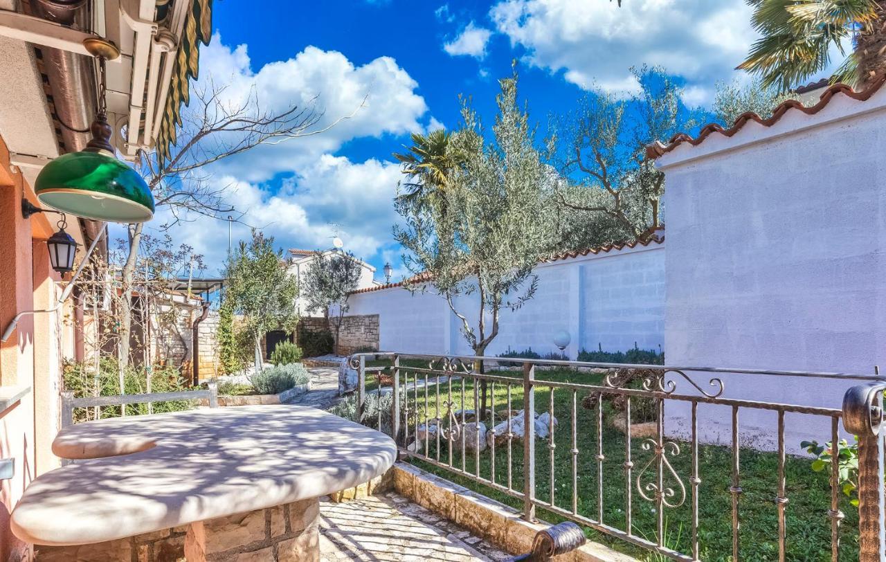 Apartamento Oasi Poreč Exterior foto
